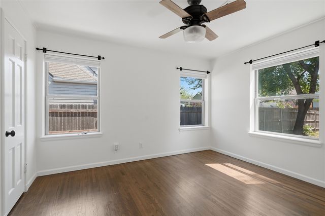 2834 E 21st Place, Tulsa, OK 74114