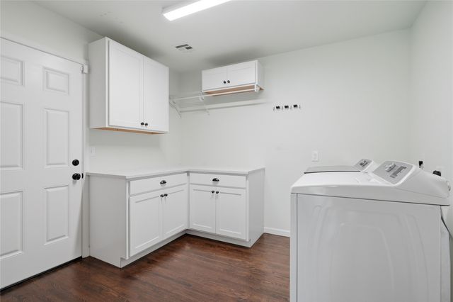 2834 E 21st Place, Tulsa, OK 74114