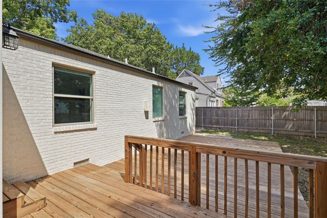 2834 E 21st Place, Tulsa, OK 74114