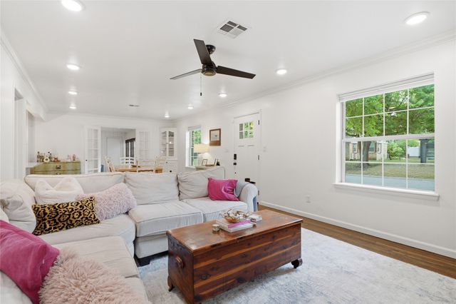 2834 E 21st Place, Tulsa, OK 74114
