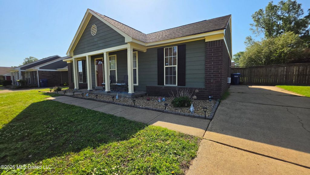4215 Highgate Drive, Horn Lake, MS 38637 — exterior