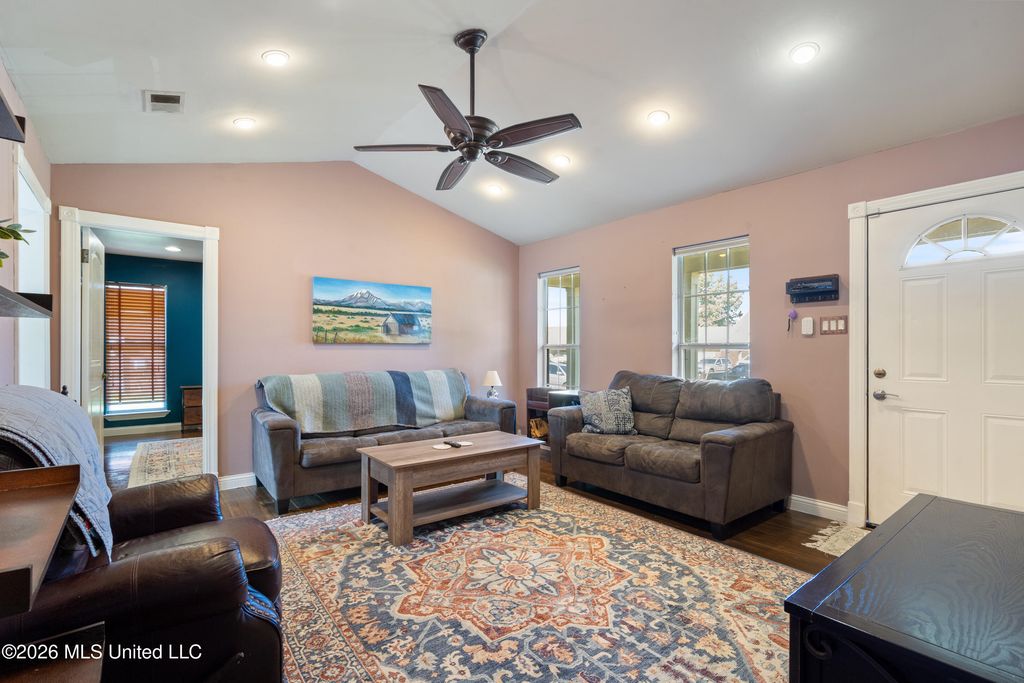 4215 Highgate Drive, Horn Lake, MS 38637 — photo 5