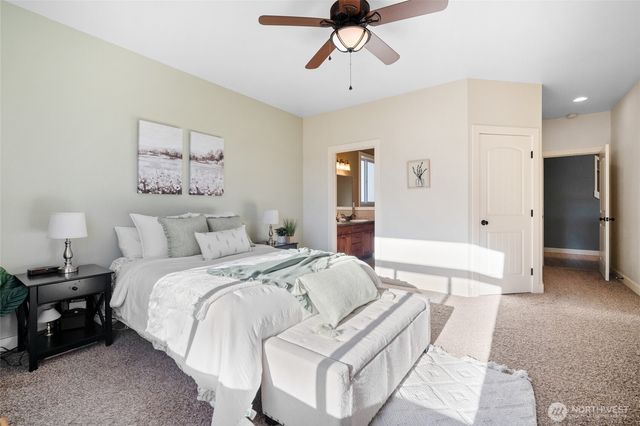 1648 Scenic Place, Lynden, WA 98264