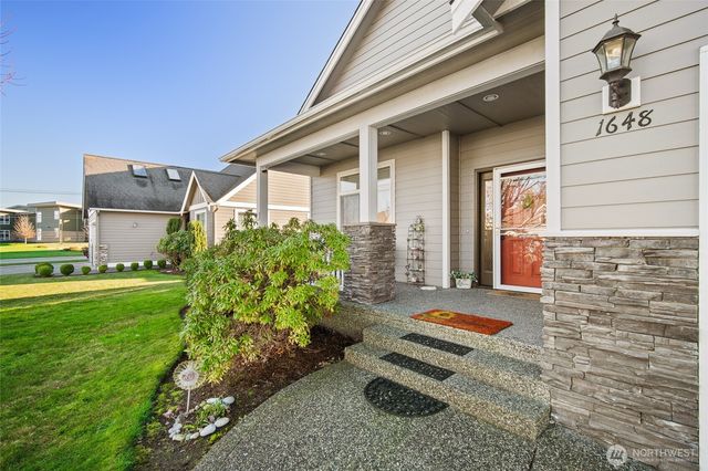 1648 Scenic Place, Lynden, WA 98264
