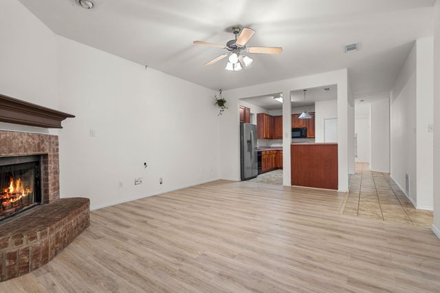 8629 Rainy Lake Drive, Fort Worth, TX 76244