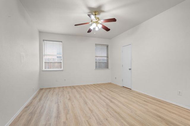 8629 Rainy Lake Drive, Fort Worth, TX 76244