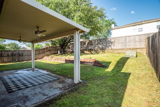 8629 Rainy Lake Drive, Fort Worth, TX 76244