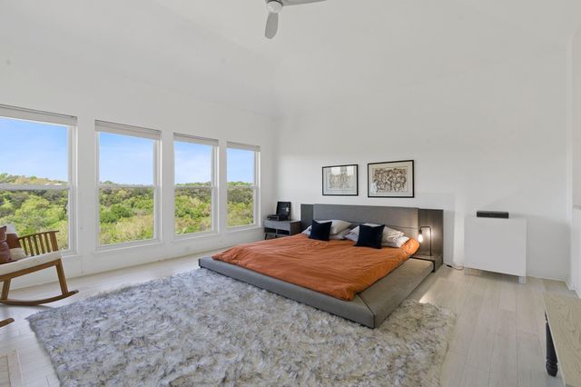 6905 Crosby CIR 18, Austin, TX 78746