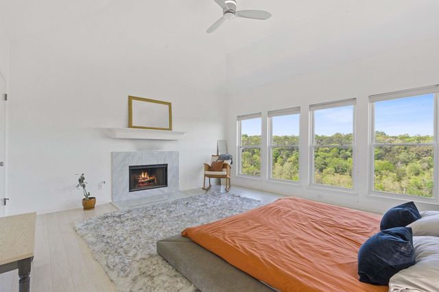6905 Crosby CIR 18, Austin, TX 78746