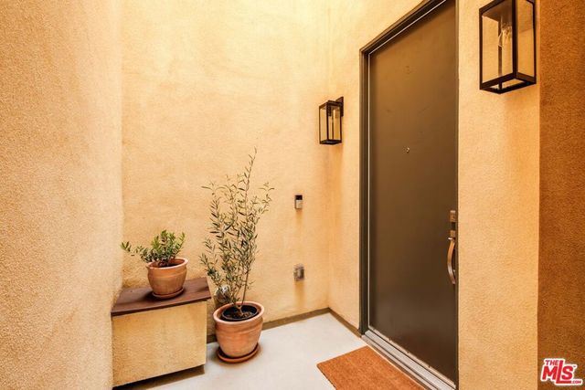 14113 W Monroe Place, Van Nuys, CA 91405
