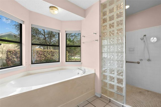 140 Donna DR, Wimberley, TX 78676