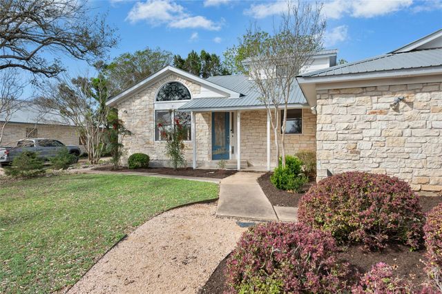140 Donna DR, Wimberley, TX 78676