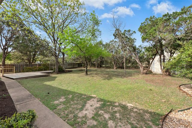 140 Donna DR, Wimberley, TX 78676