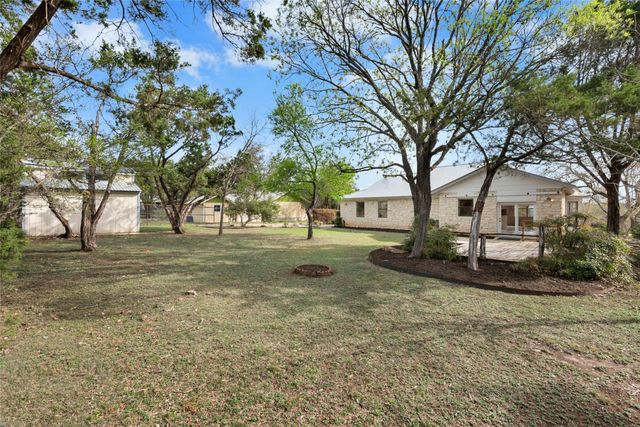 140 Donna DR, Wimberley, TX 78676