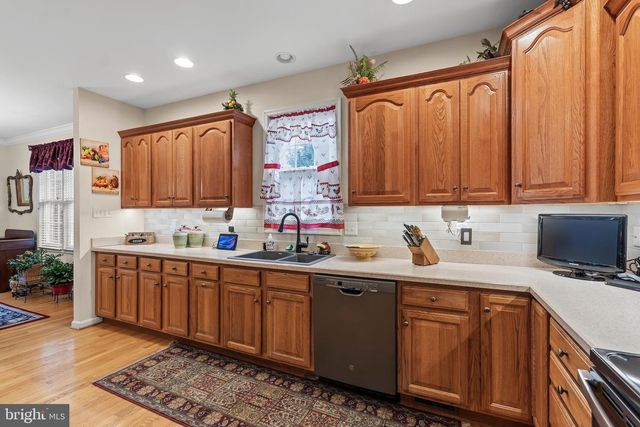 1838 MERIDIAN DR, Hagerstown, MD 21742