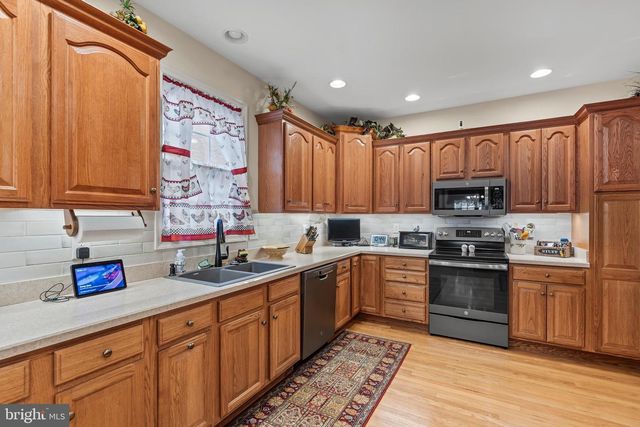1838 MERIDIAN DR, Hagerstown, MD 21742