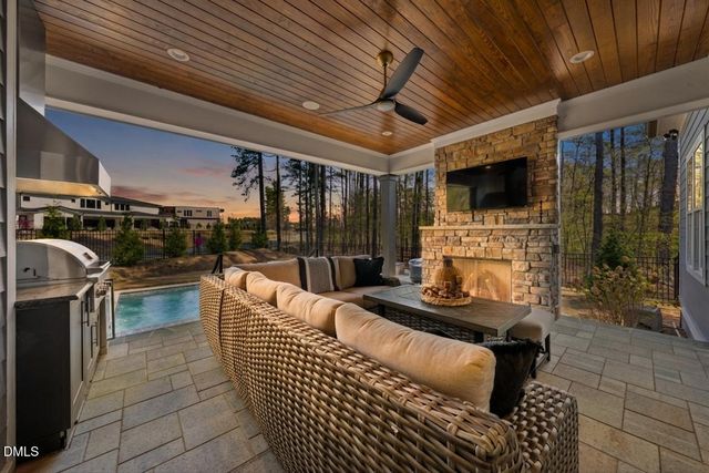 512 Colvard Woods Way, Durham, NC 27713