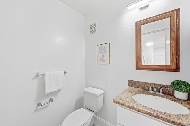 490 Auburn Way 15, San Jose, CA 95129