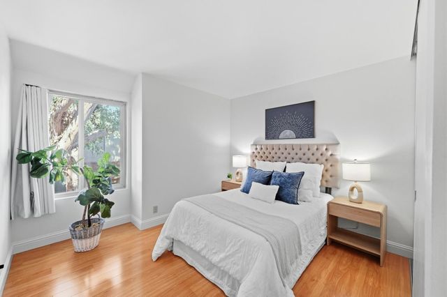 490 Auburn Way 15, San Jose, CA 95129