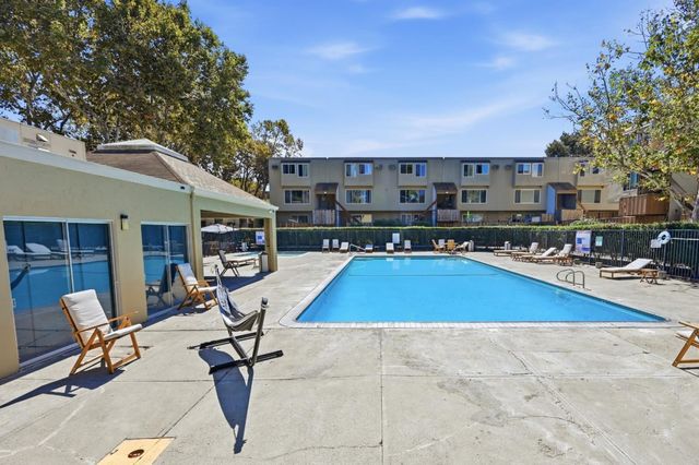 490 Auburn Way 15, San Jose, CA 95129