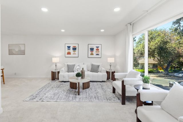 490 Auburn Way 15, San Jose, CA 95129