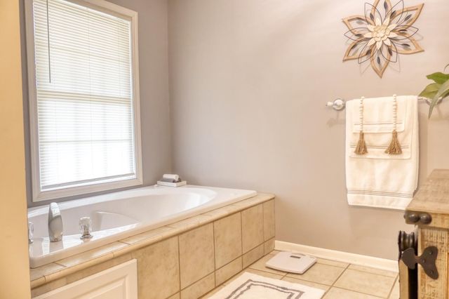 18046 Zodiac Street NE, Forest Lake, MN 55025