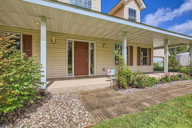 18046 Zodiac Street NE, Forest Lake, MN 55025