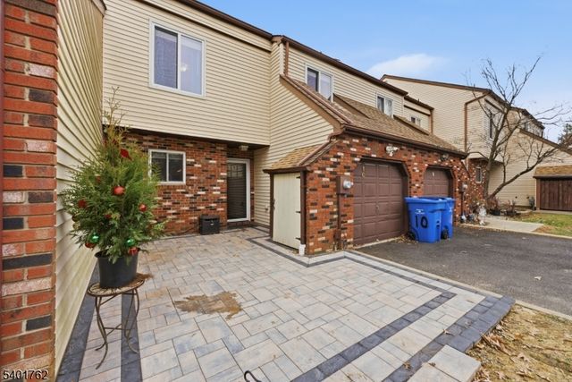 10 Coventry Ct, Old Bridge Twp., NJ 07747