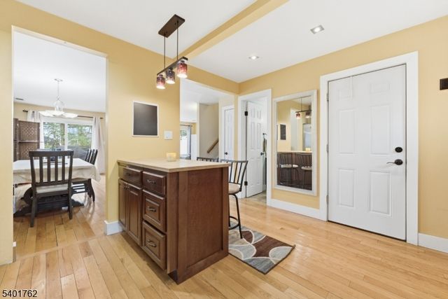 10 Coventry Ct, Old Bridge Twp., NJ 07747