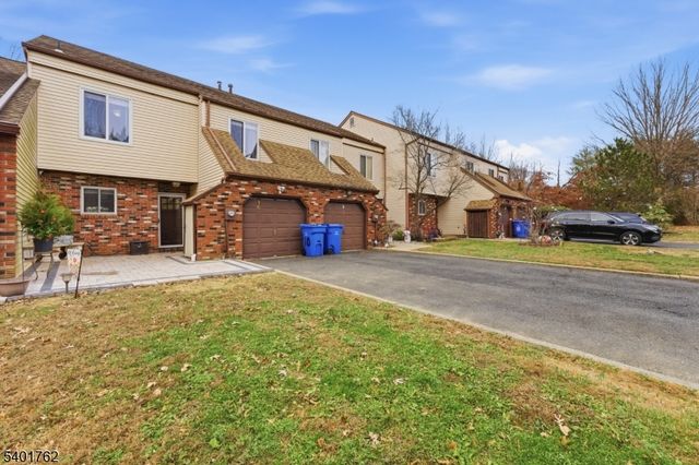 10 Coventry Ct, Old Bridge Twp., NJ 07747