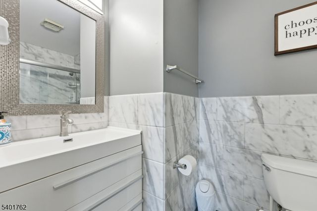 10 Coventry Ct, Old Bridge Twp., NJ 07747