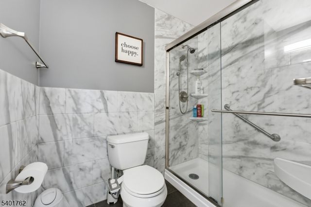 10 Coventry Ct, Old Bridge Twp., NJ 07747