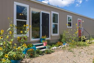 82 Saddle Spur East Road, Edgewood, NM 87015