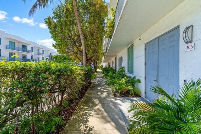 2134 Van Buren St 306, Hollywood, FL 33020