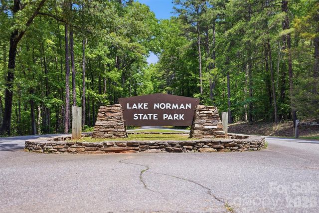 131 Scotch Irish Lane, Troutman, NC 28166
