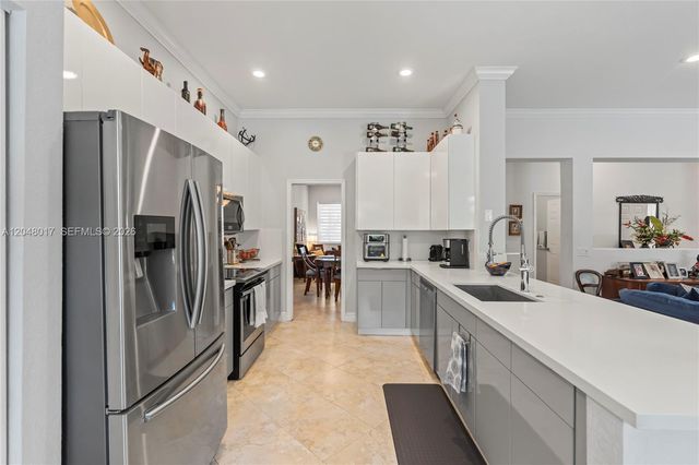 1097 Allamanda Way, Weston, FL 33327