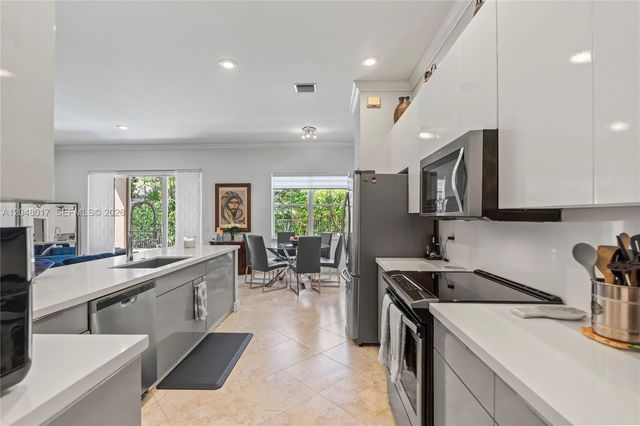 1097 Allamanda Way, Weston, FL 33327