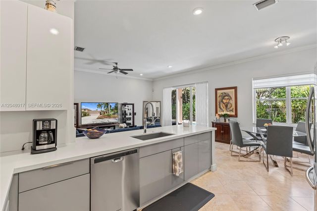 1097 Allamanda Way, Weston, FL 33327