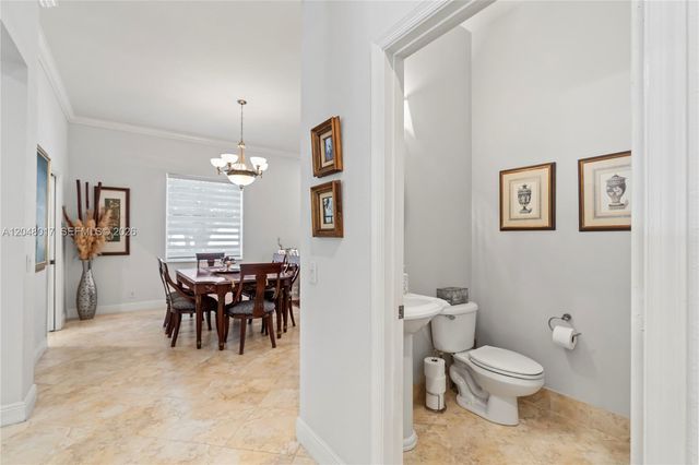 1097 Allamanda Way, Weston, FL 33327
