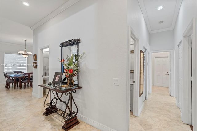 1097 Allamanda Way, Weston, FL 33327
