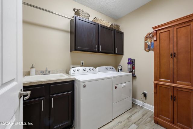 1940 DUMFRIES Court, St. Johns, FL 32259