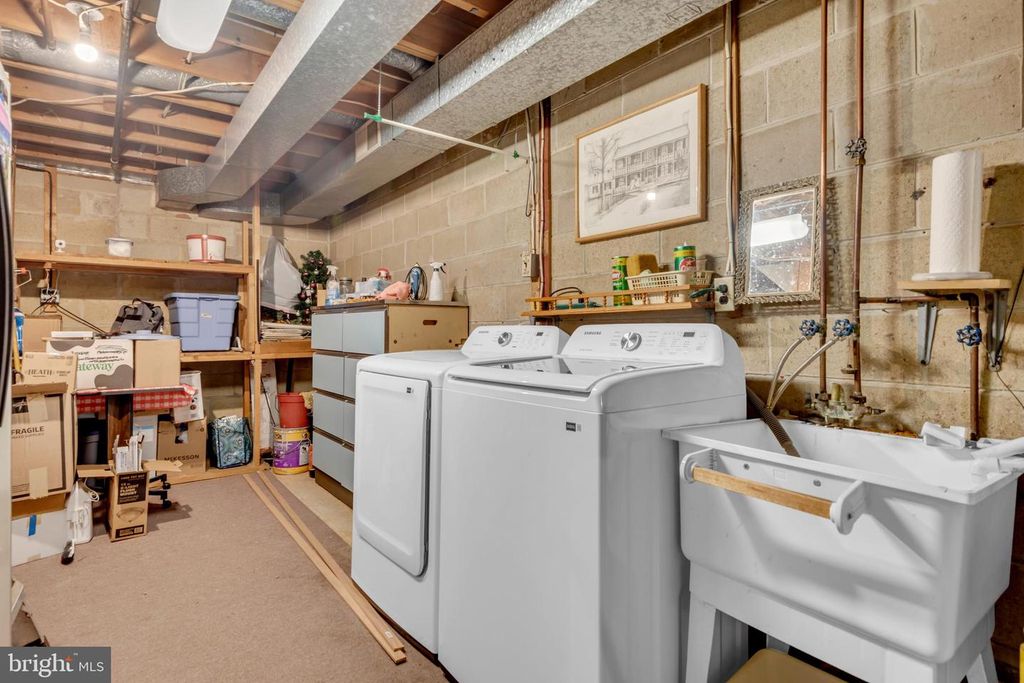 Image 26 of property listing at 1410 MARINER DR, Arnold, MD 21012