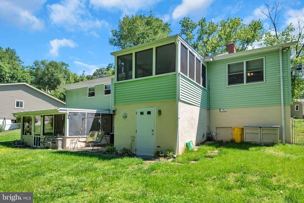 Image 29 of property listing at 1410 MARINER DR, Arnold, MD 21012