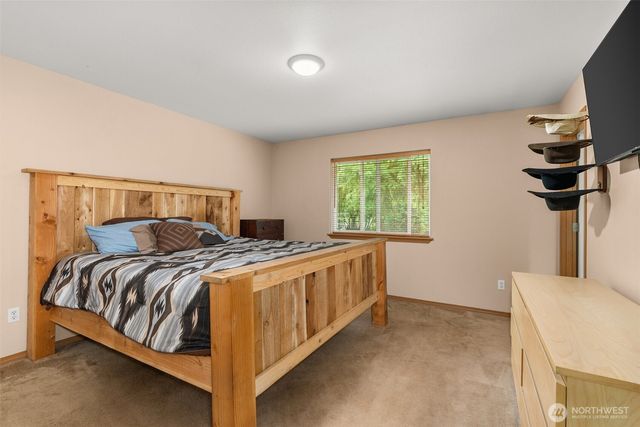 14628 SE Vail Cut Off Road, Rainier, WA 98576