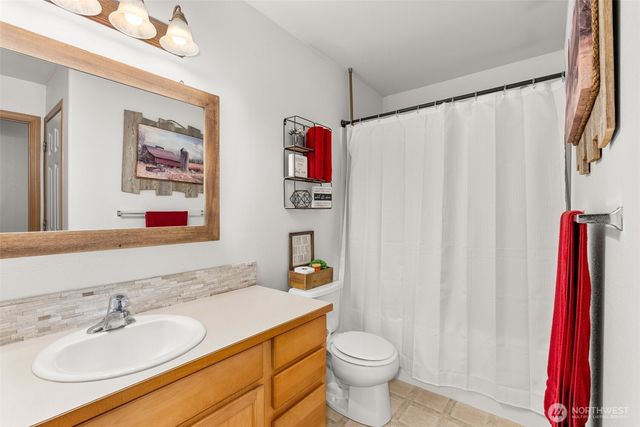 14628 SE Vail Cut Off Road, Rainier, WA 98576