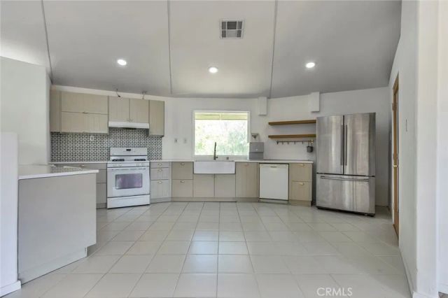 11101 Spanish Hills Dr, Corona, CA 92883