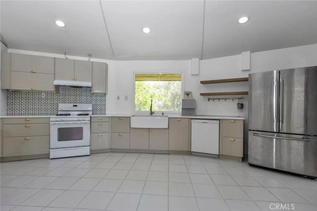 11101 Spanish Hills Dr, Corona, CA 92883