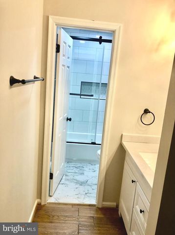 8533 FOUNTAIN VALLEY DR, Montgomery Village, MD 20886