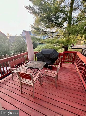 8533 FOUNTAIN VALLEY DR, Montgomery Village, MD 20886