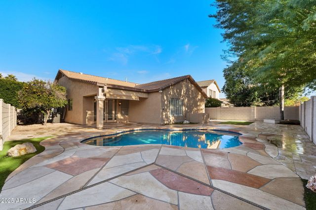 2225 W OLIVE Way, Chandler, AZ 85248